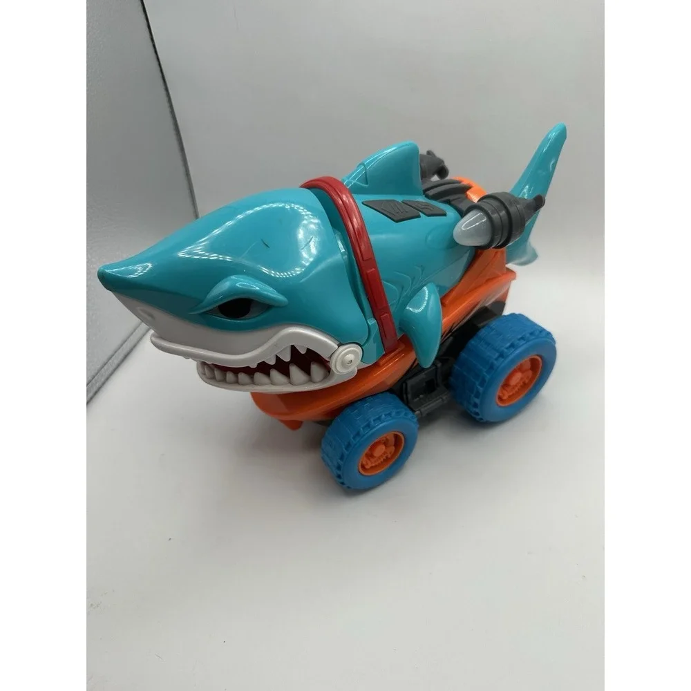 Adventure Force Lights & Sounds Shark Chomp & Cruise Motorized Shark Vehicle